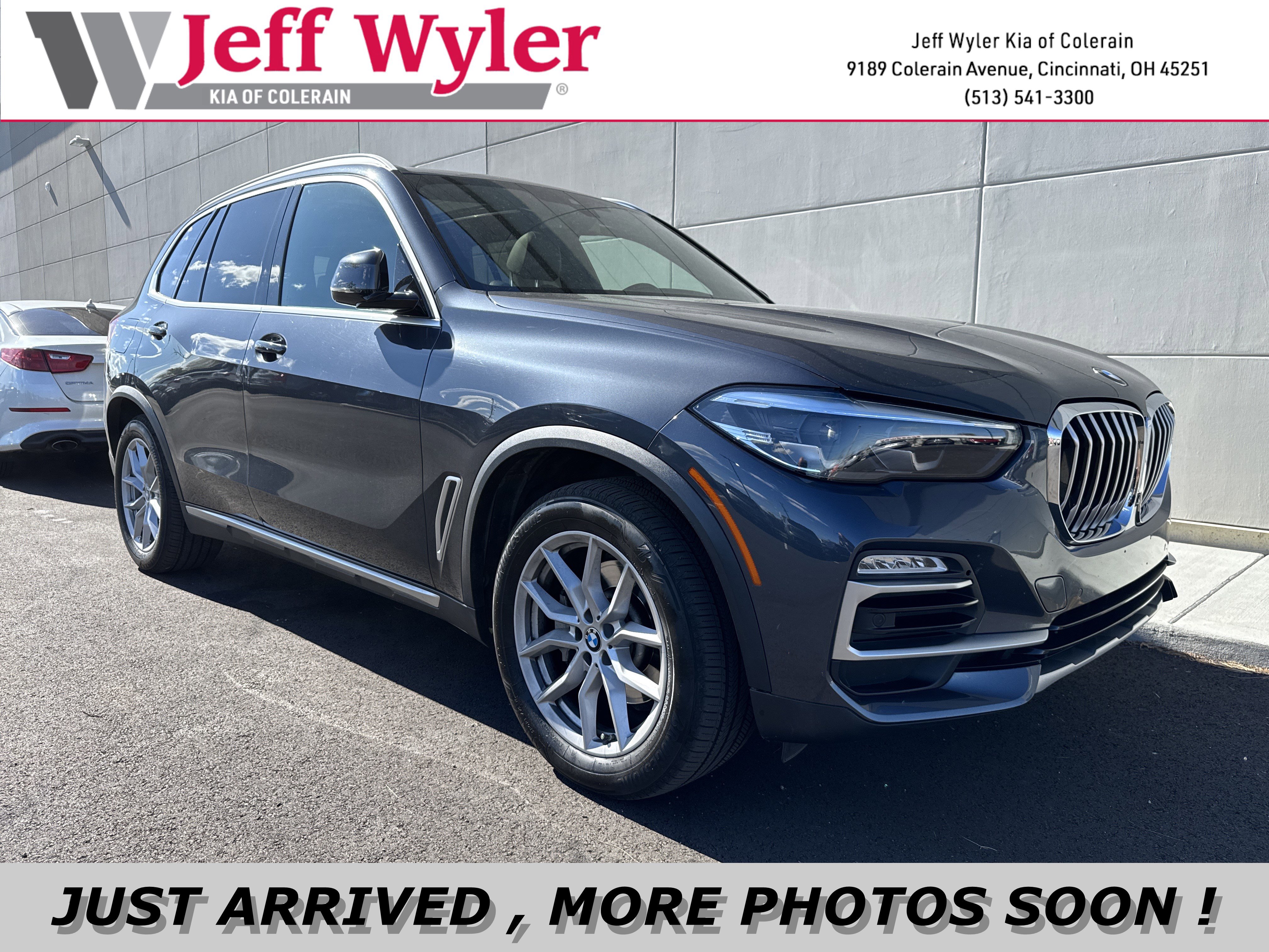 Used 2019 BMW X5 xDrive40i w/ Premium Package 2