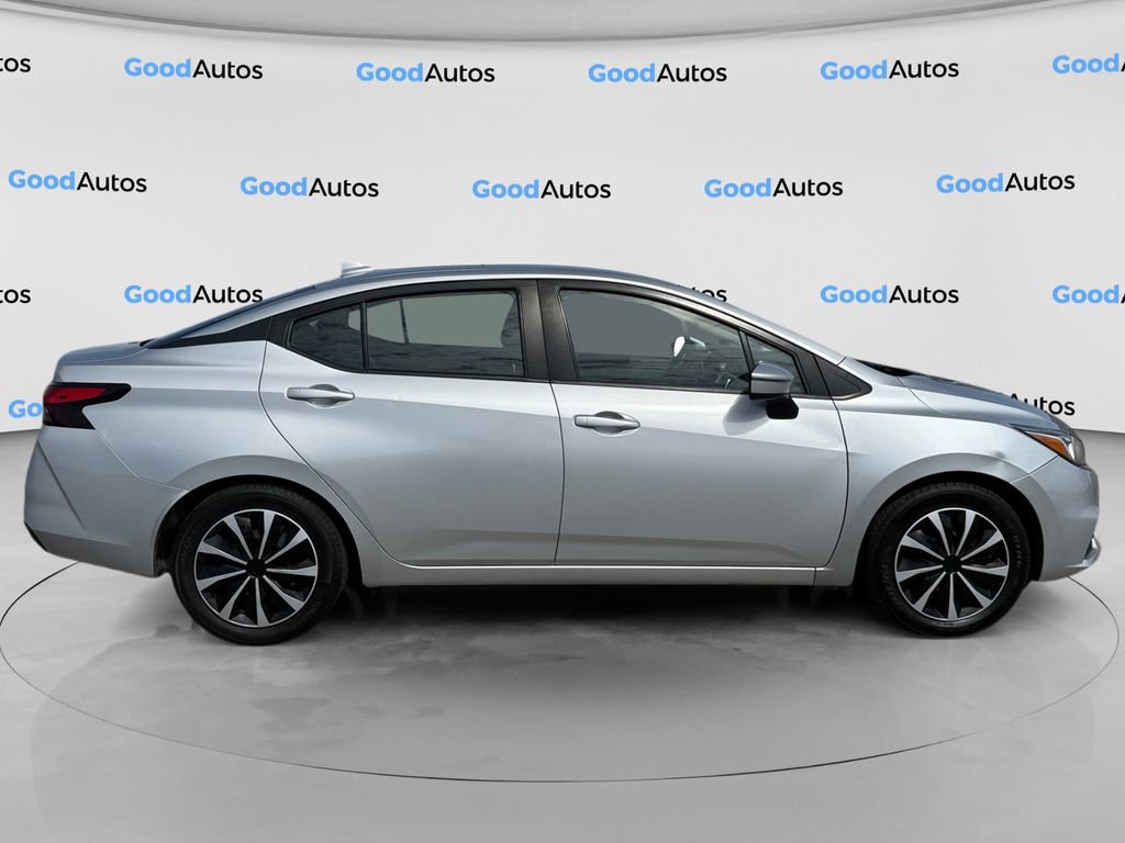 Used 2021 Nissan Versa SV image 6