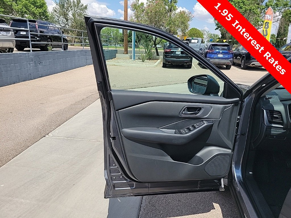 New 2026 Nissan Rogue S image 11