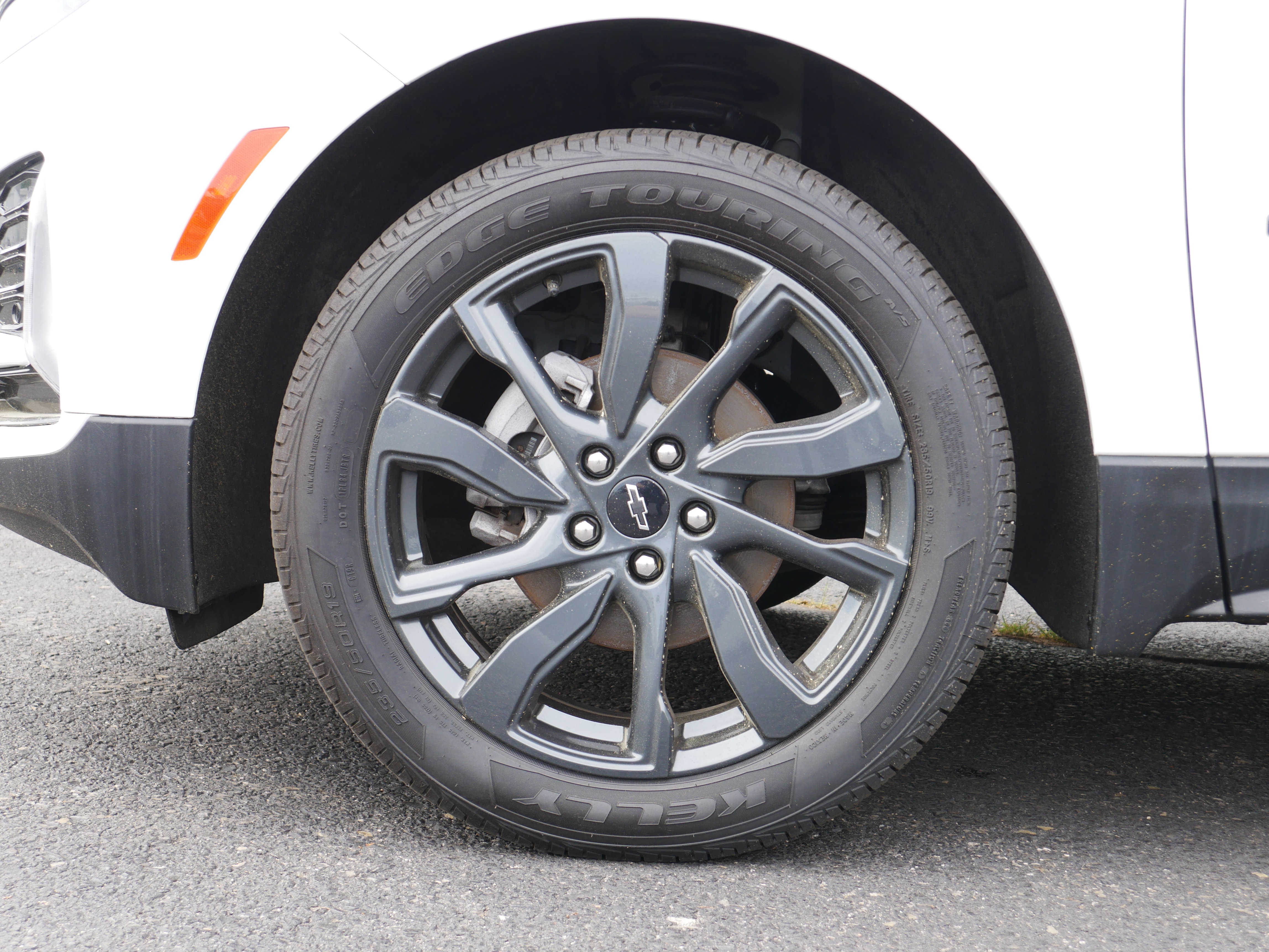 Used 2023 Chevrolet Equinox RS AWD/4WD image 11