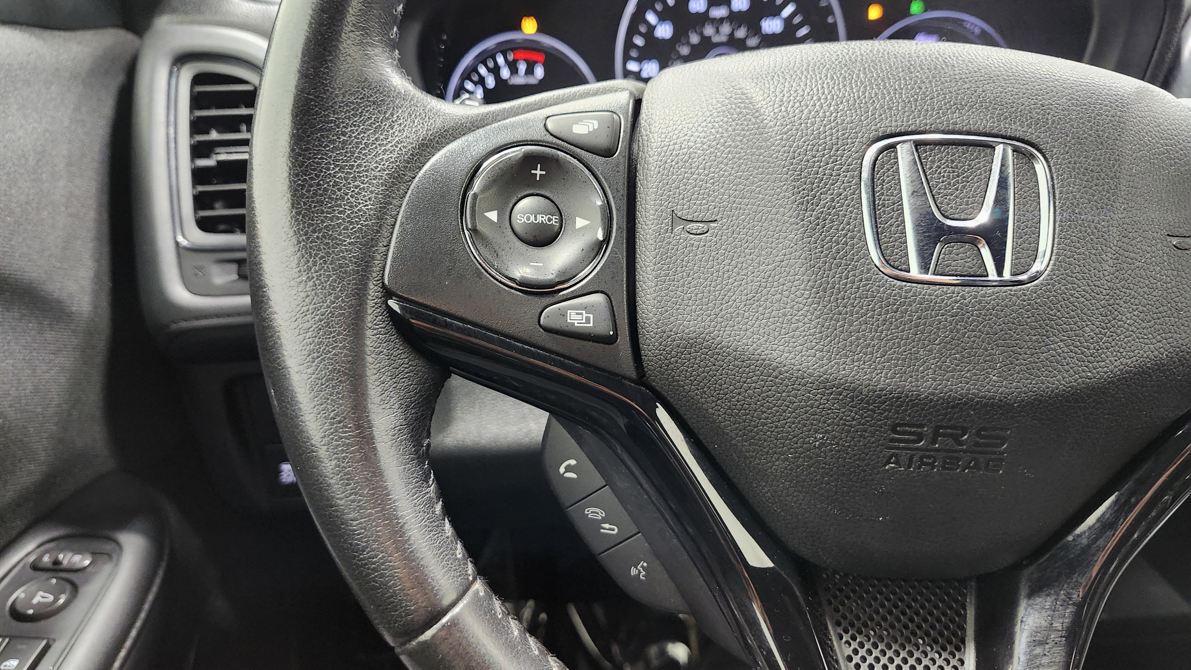 Used 2021 Honda HR-V Sport image 31