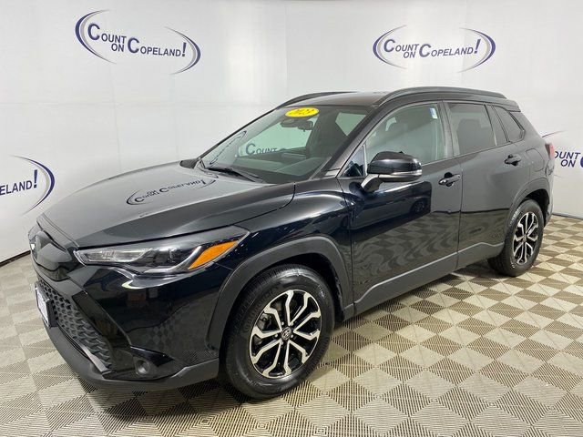 Used 2023 Toyota Corolla Cross S image 3