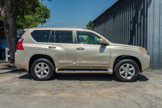 Used 2011 Lexus GX 460 Premium AWD/4WD image 7