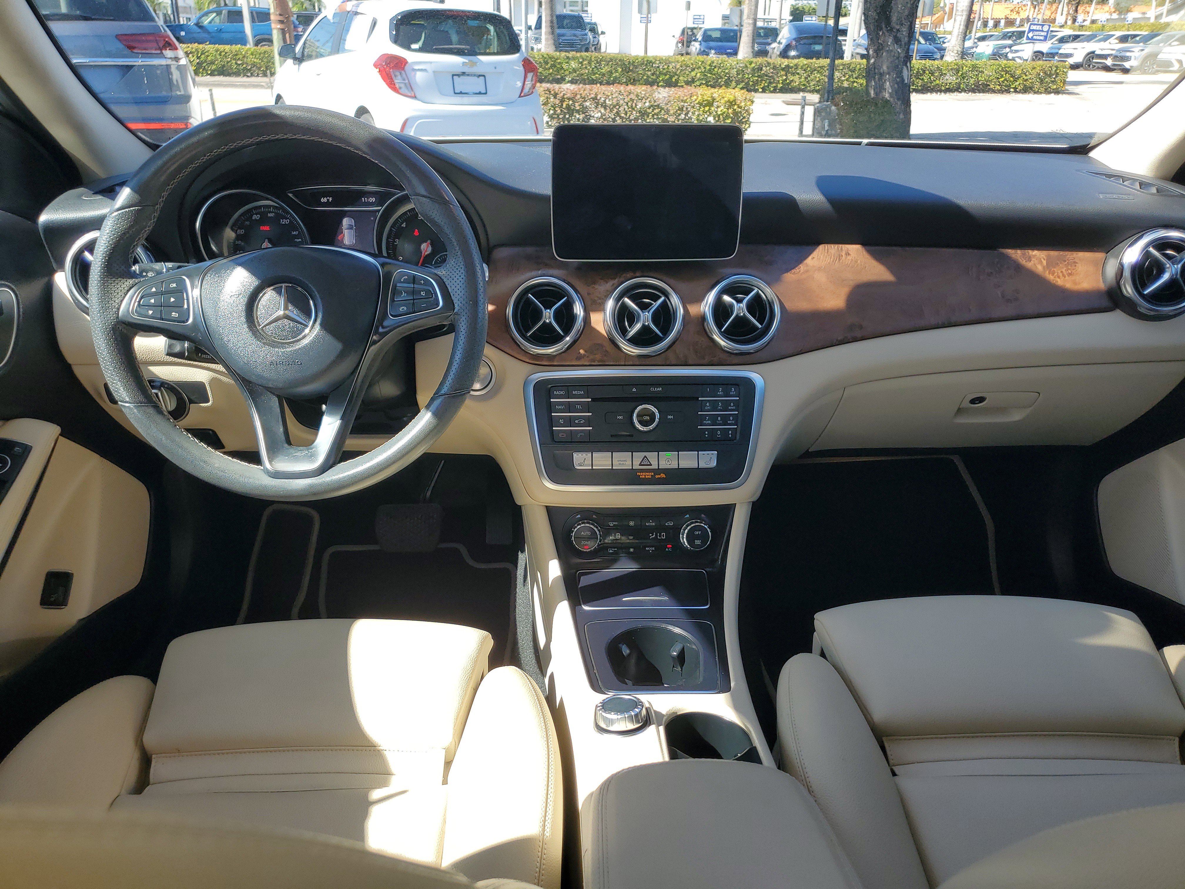 Used 2019 Mercedes-Benz GLA 250 image 13