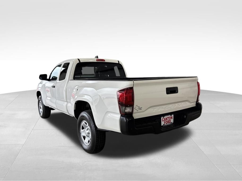 Used 2021 Toyota Tacoma SR image 3