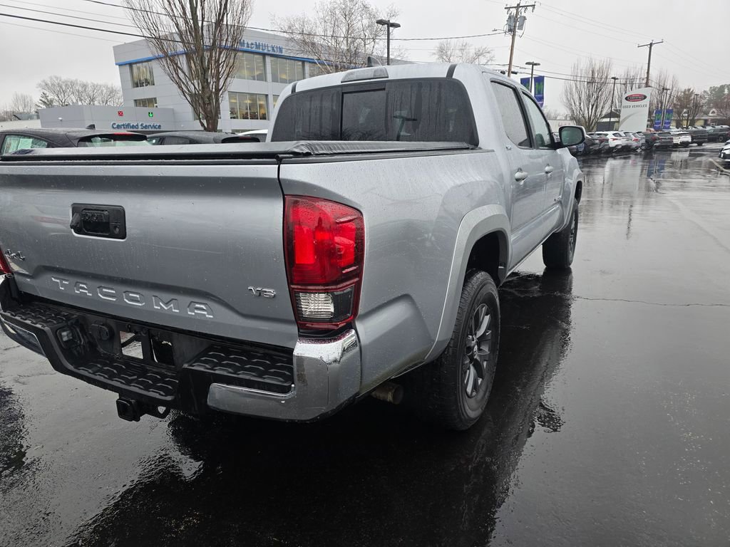 Certified 2023 Toyota Tacoma SR5 AWD/4WD image 8