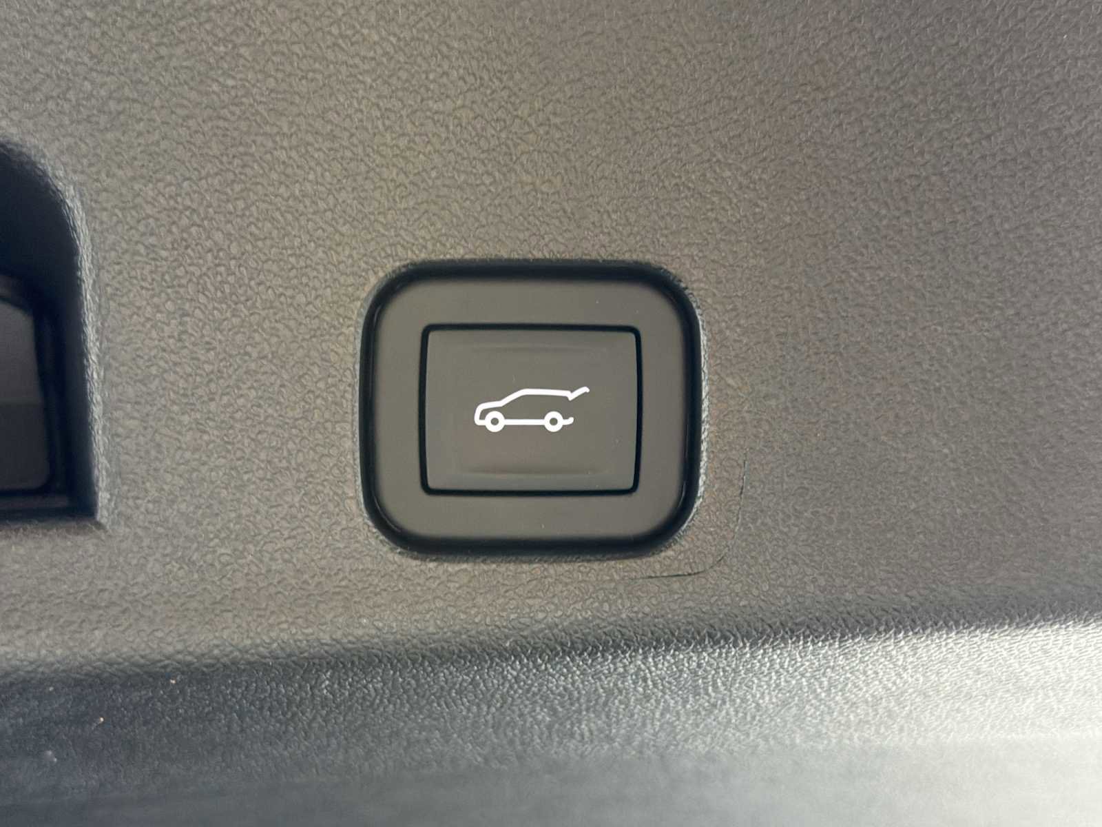 New 2025 GMC Acadia Elevation image 36