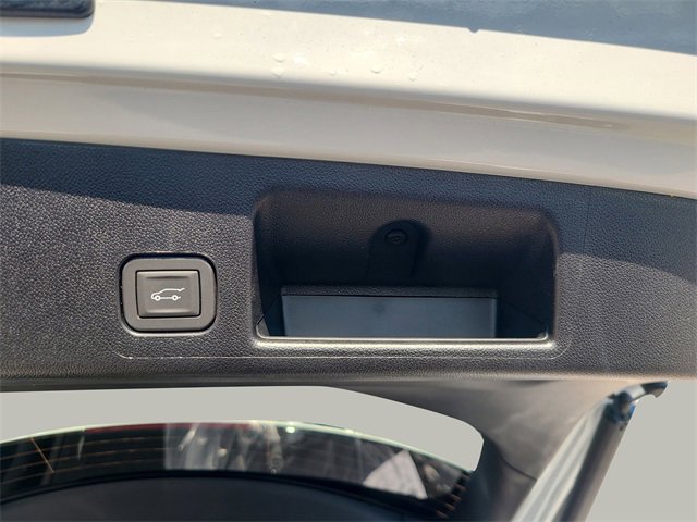 New 2026 Chevrolet Equinox EV LT image 11