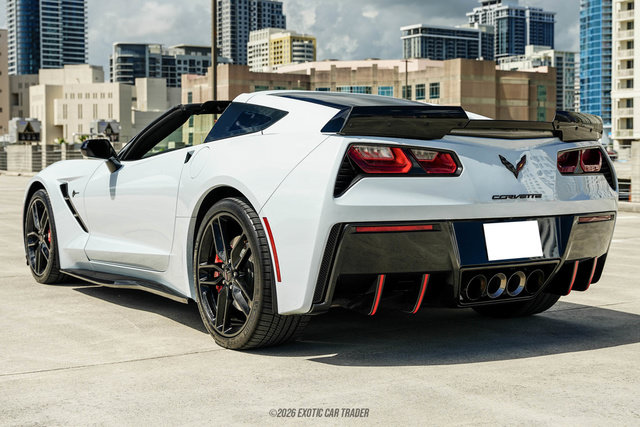 Used 2018 Chevrolet Corvette Stingray Coupe w/ 1LT RWD image 5