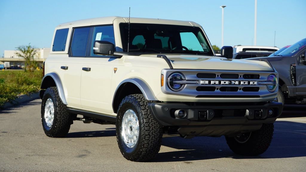 New 2025 Ford Bronco Badlands image 34