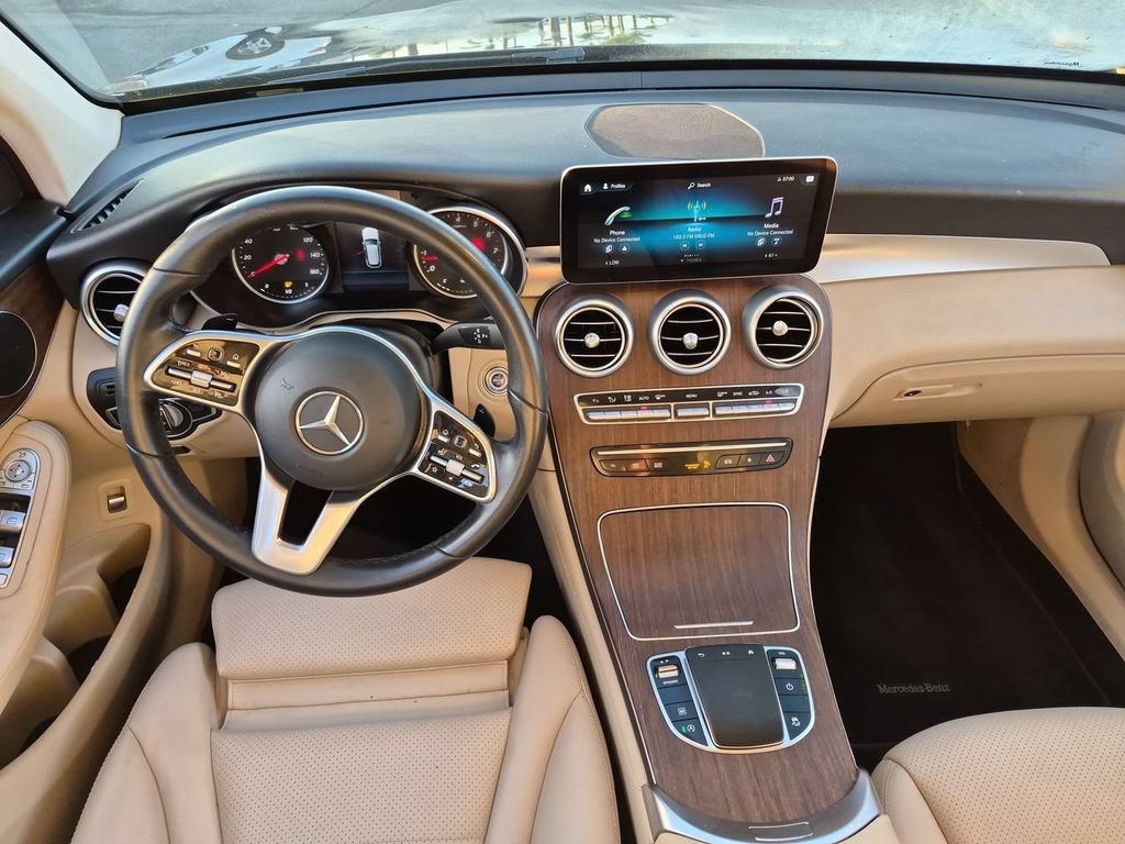 Used 2020 Mercedes-Benz GLC 300 image 21