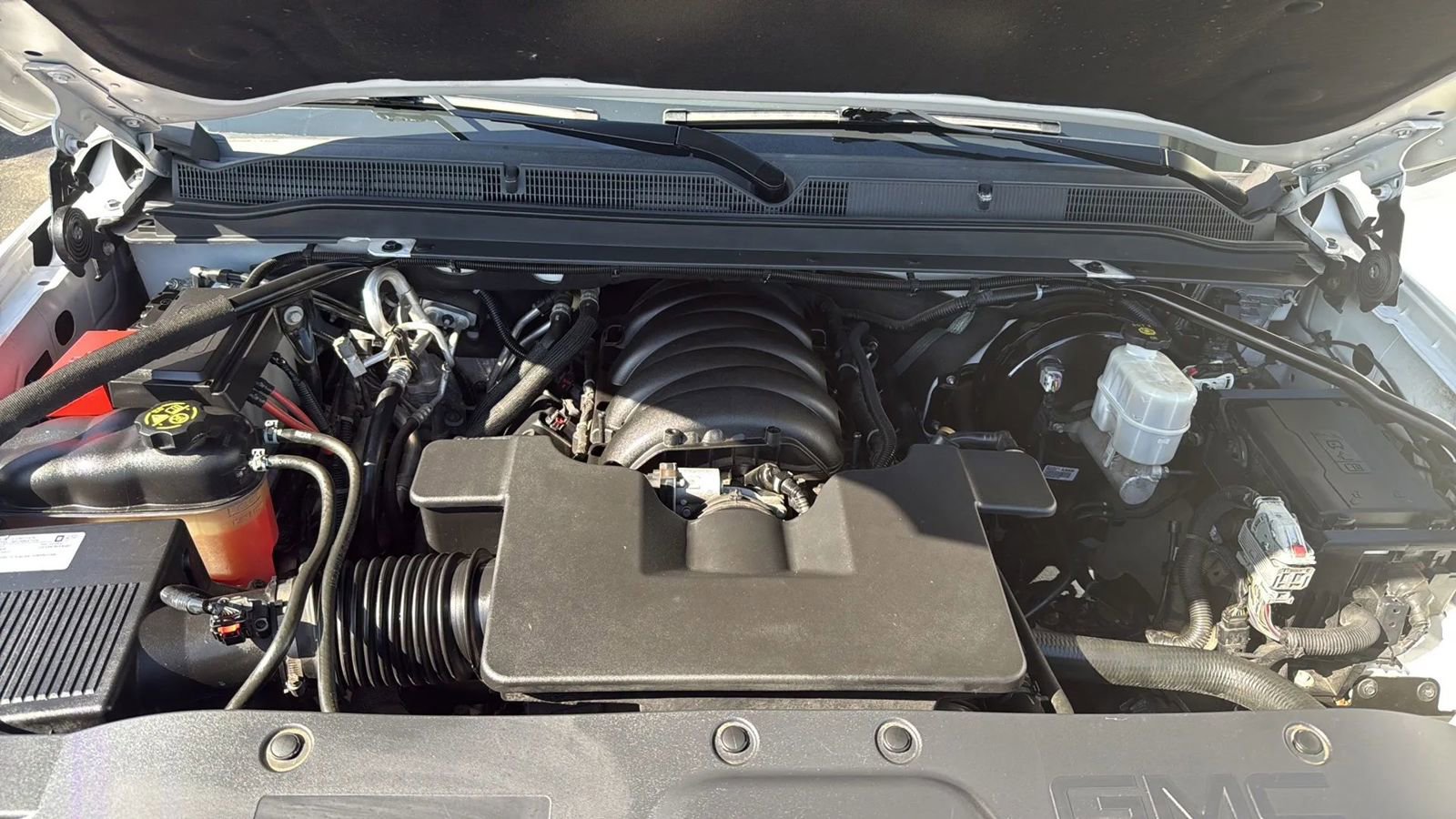 Used 2019 GMC Yukon XL Denali image 47