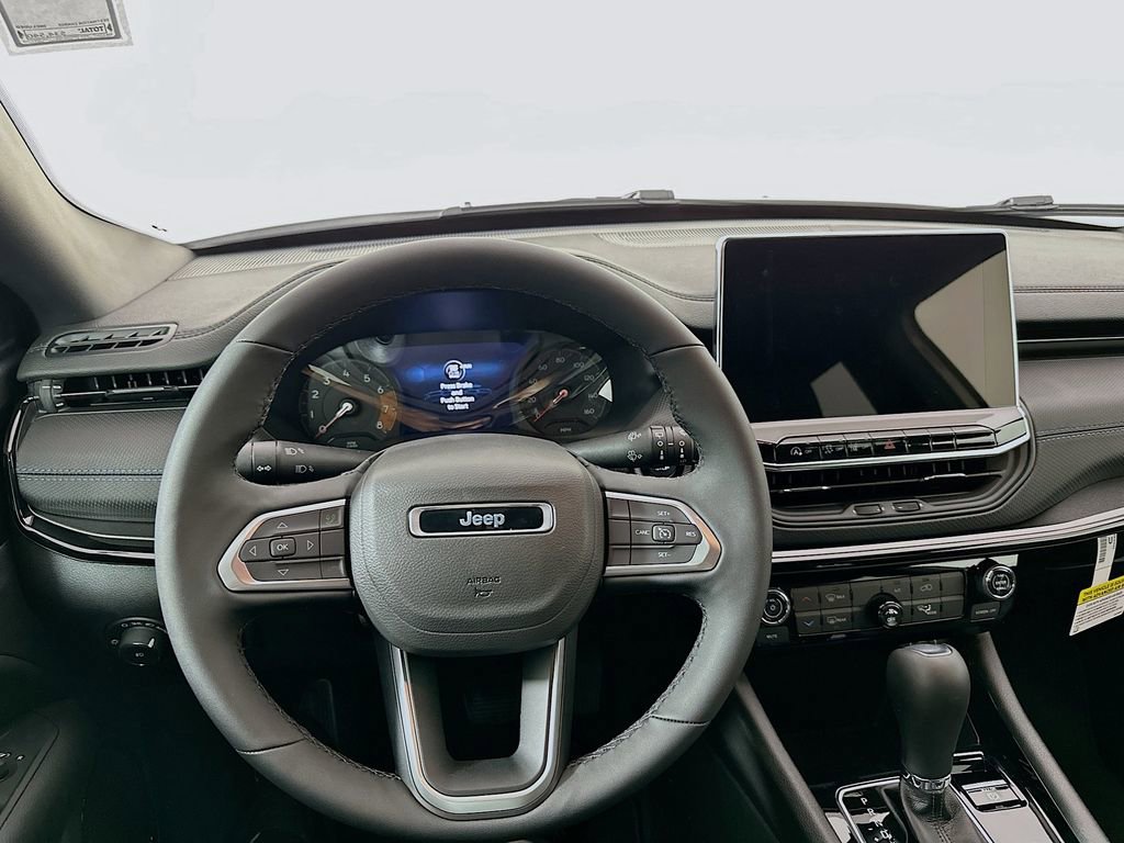 New 2026 Jeep Compass Latitude image 21