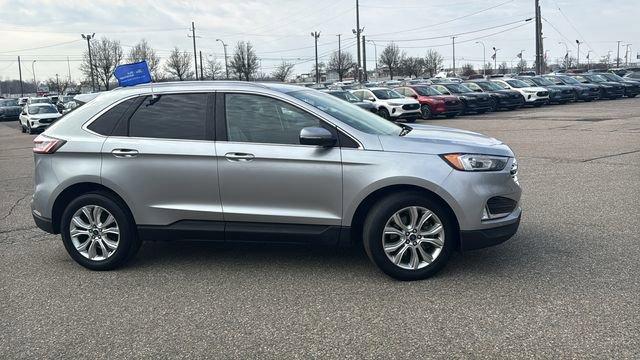 Certified 2020 Ford Edge Titanium image 3