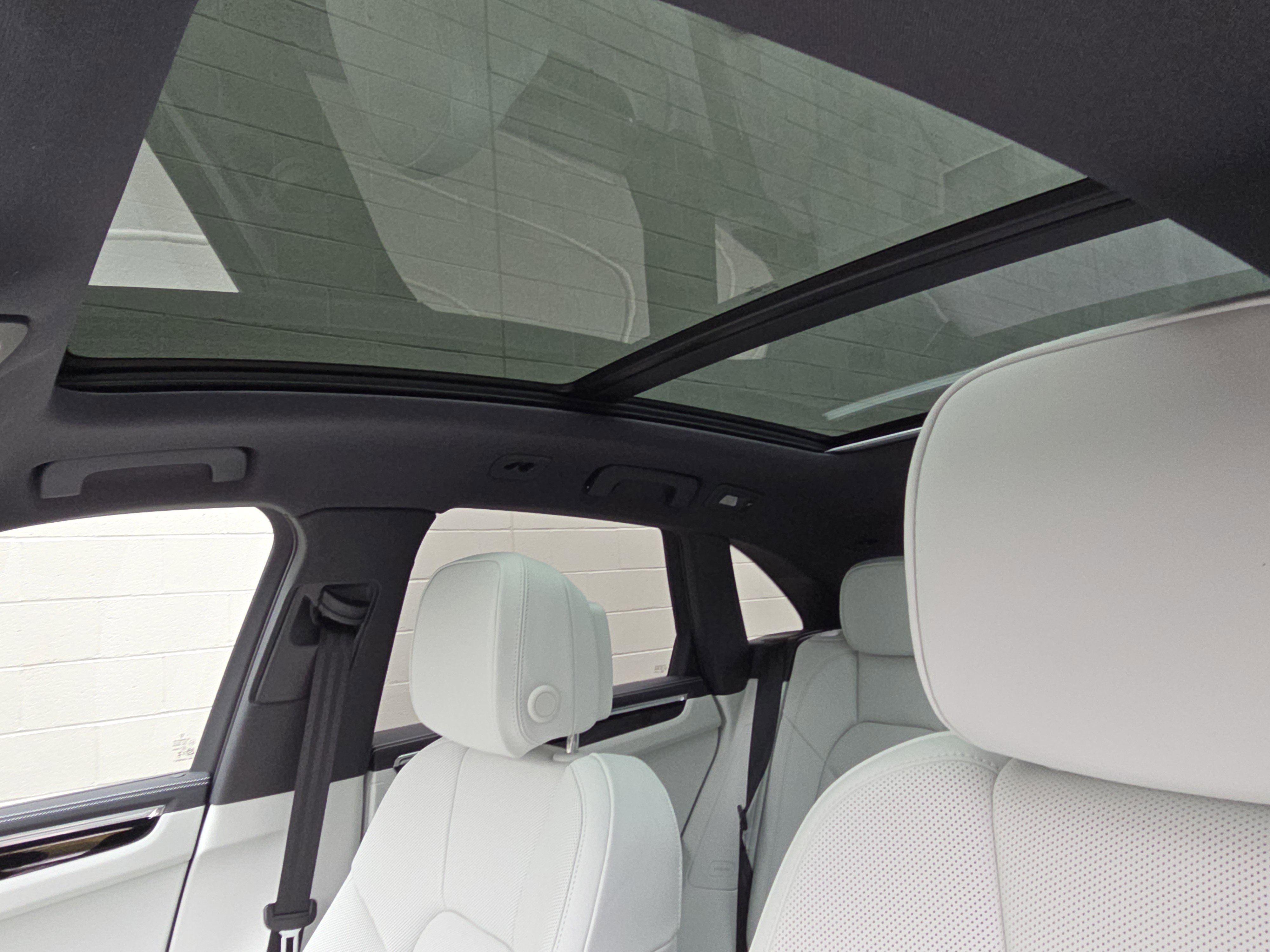 New 2026 Porsche Macan image 13