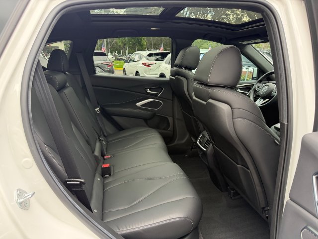 Certified 2026 Acura RDX SH-AWD image 17
