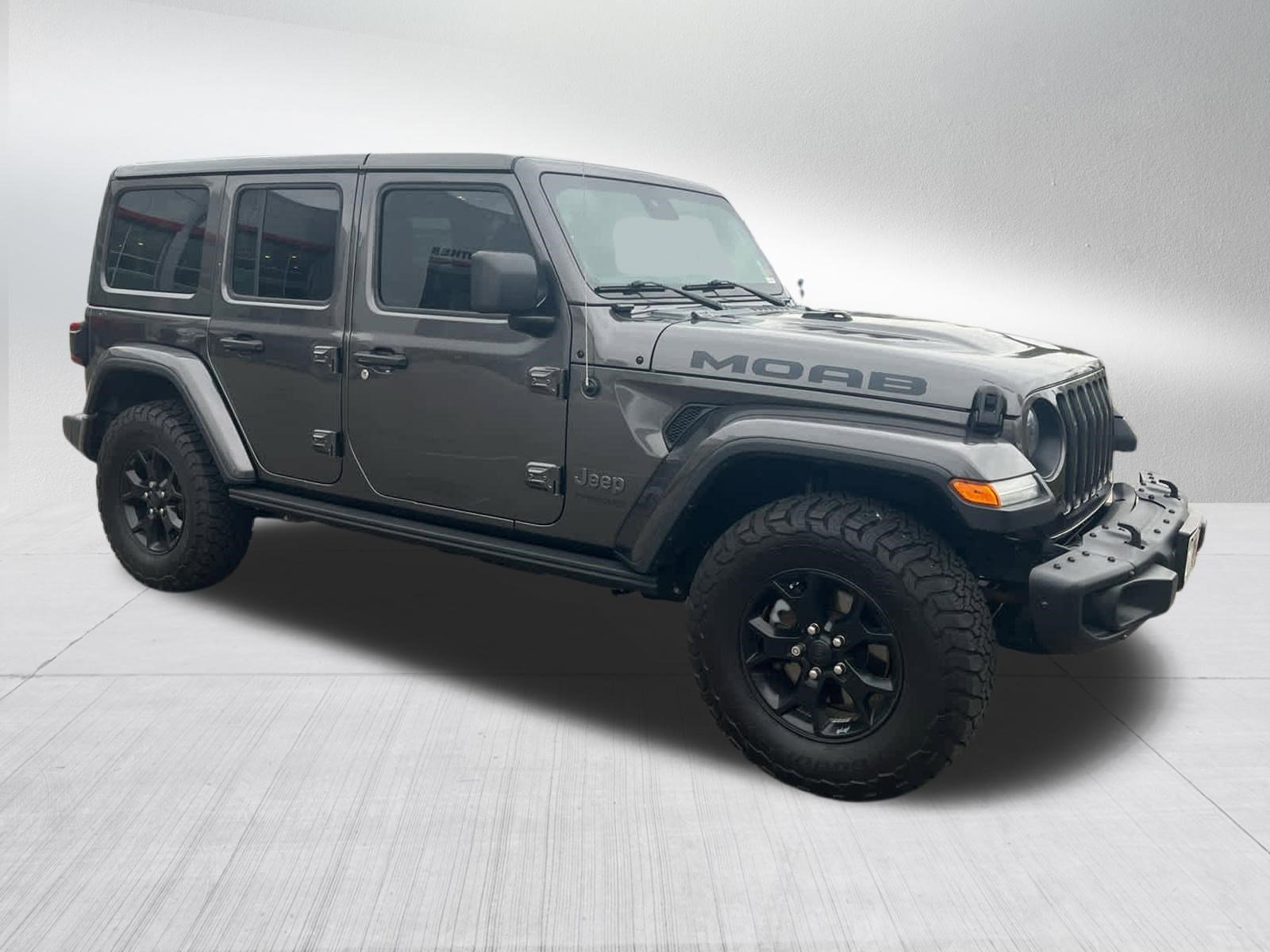 Used 2019 Jeep Wrangler Unlimited Sahara w/ Quick Order Package 24M Moab AWD/4WD image 12