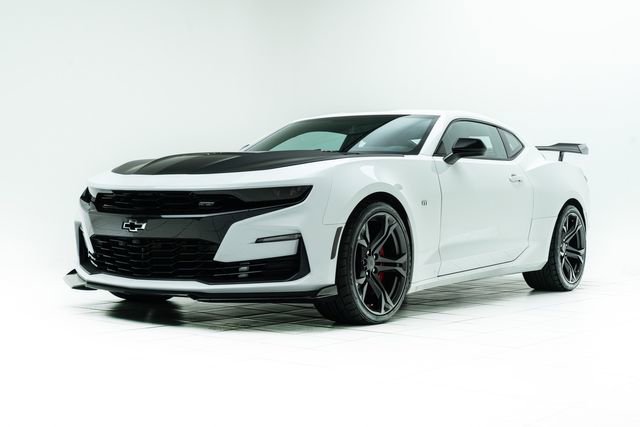 Used 2019 Chevrolet Camaro SS RWD image 8