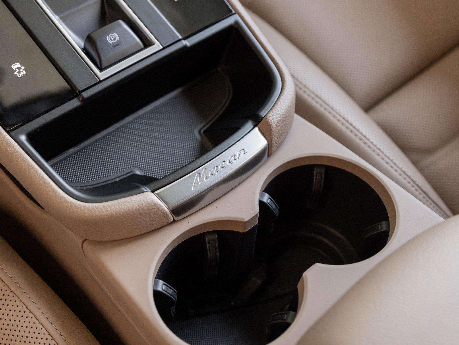 New 2026 Porsche Macan image 29