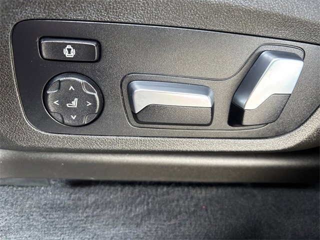 Used 2019 BMW X4 M40i image 16