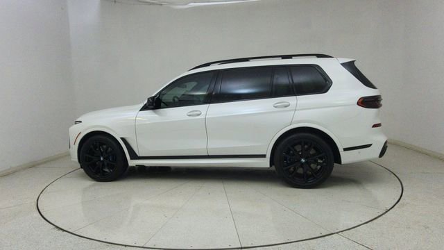 Used 2024 BMW X7 M60i w/ Executive Package image 72