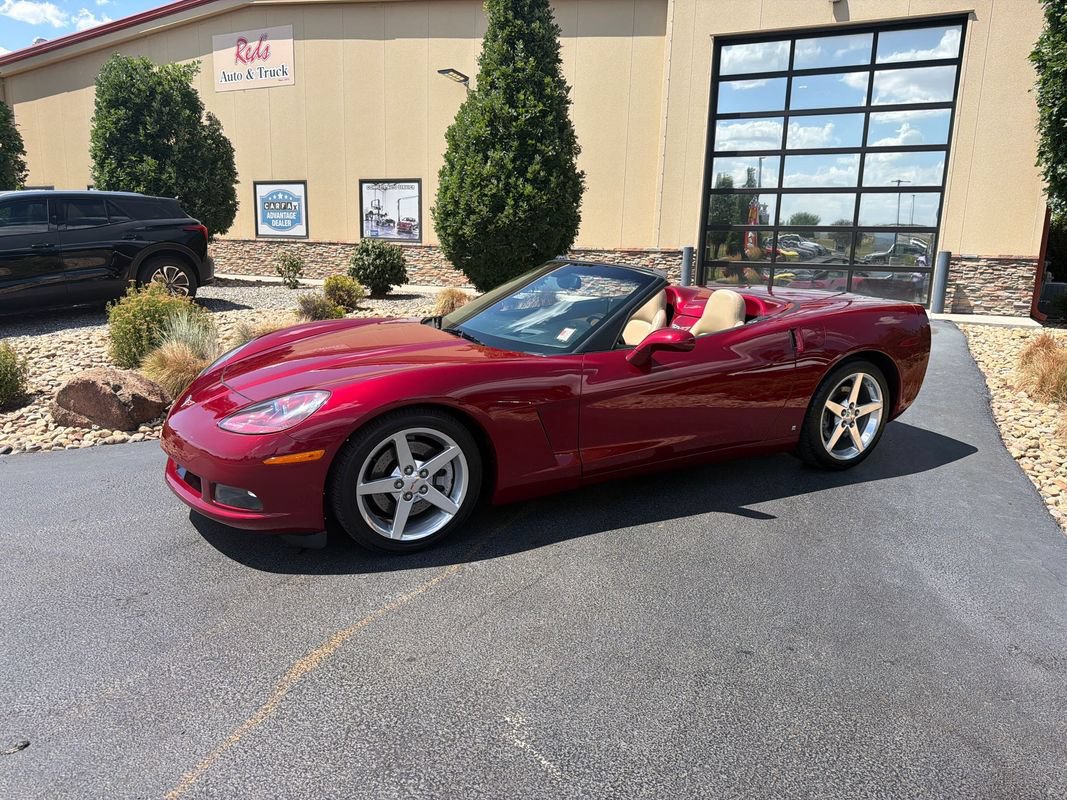 Used 2006 Chevrolet Corvette Convertible w/ Preferred Equipment Group RWD image 12
