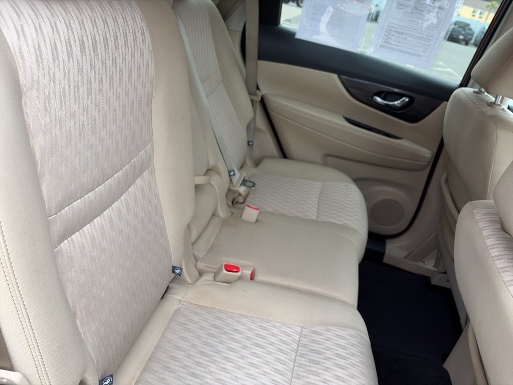 Used 2019 Nissan Rogue SV FWD image 23