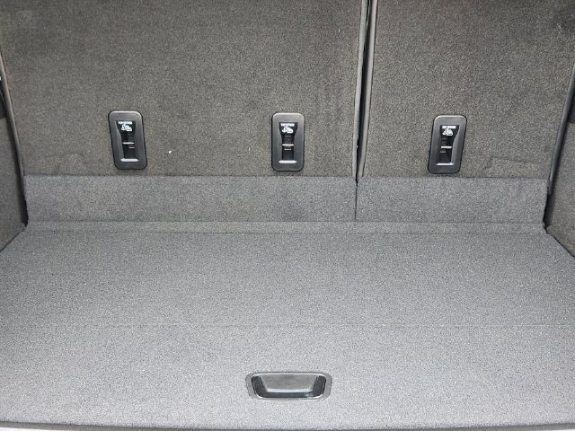 New 2026 Cadillac Escalade ESV Platinum Sport AWD/4WD image 28