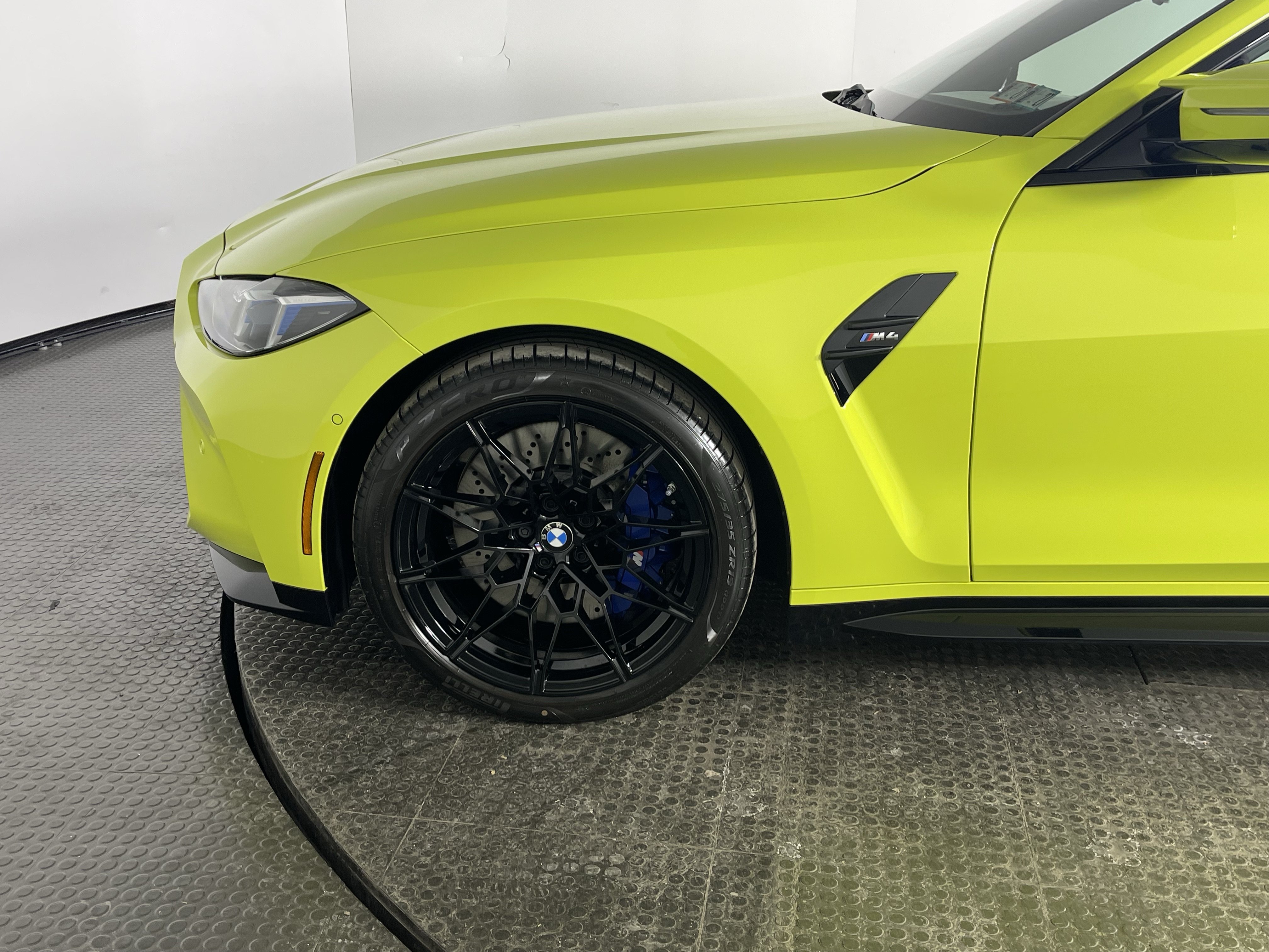 Used 2026 BMW M4 Coupe w/ Executive Package RWD image 4