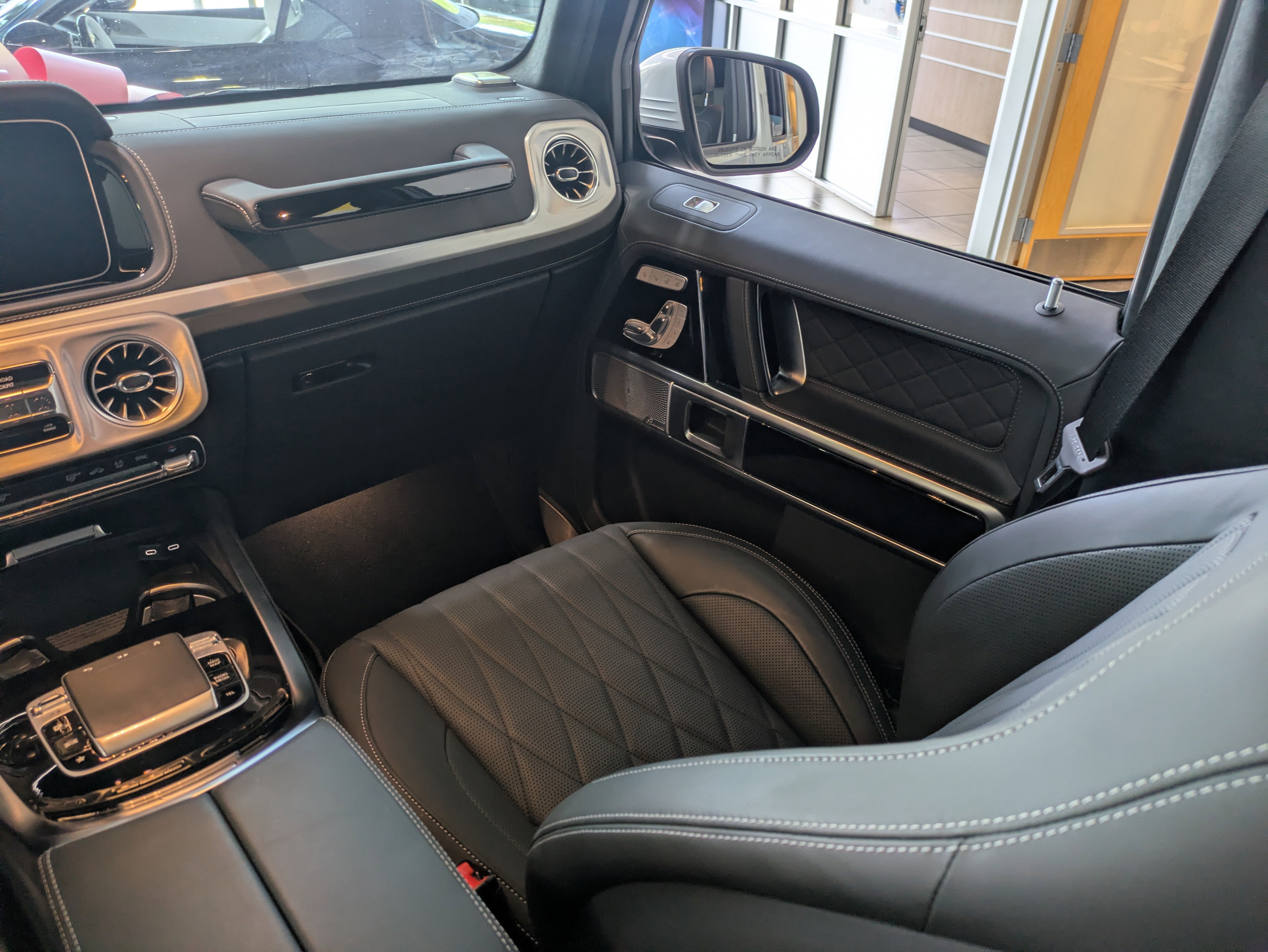 Certified 2025 Mercedes-Benz G 550 image 17