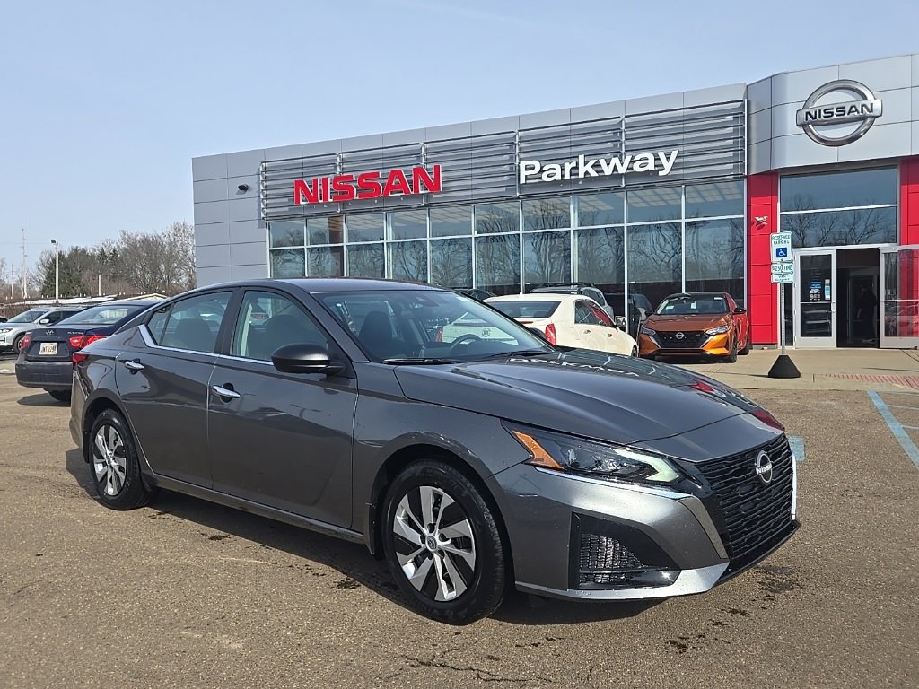 New 2025 Nissan Altima 2.5 S