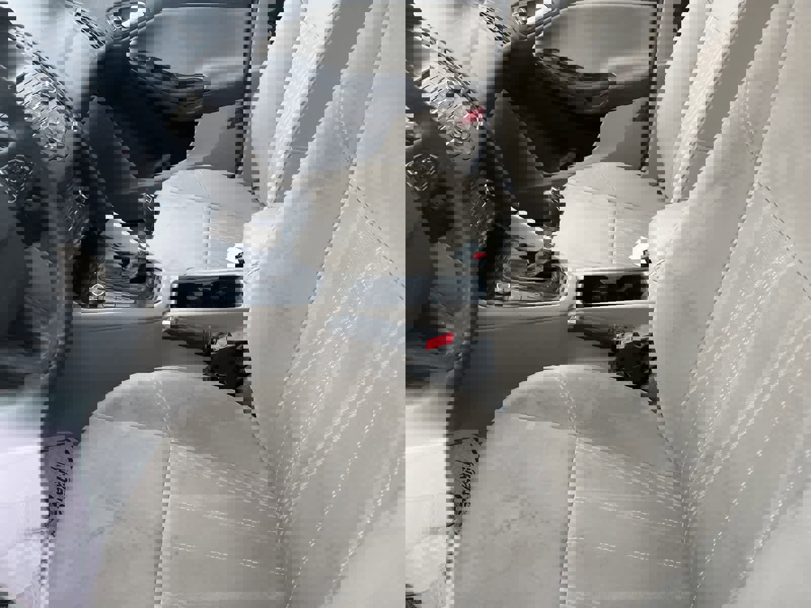 Used 2015 Ford Focus SE image 24