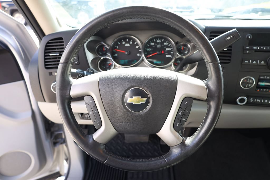 Used 2011 Chevrolet Silverado 3500 LT w/ Interior Plus Package AWD/4WD image 13