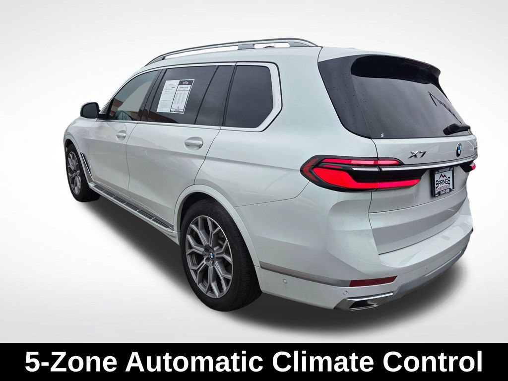 Used 2025 BMW X7 xDrive40i AWD/4WD image 9