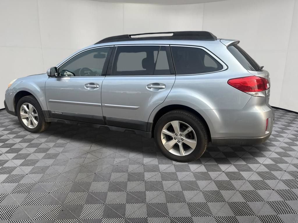 Used 2014 Subaru Outback 2.5i Limited AWD/4WD image 16