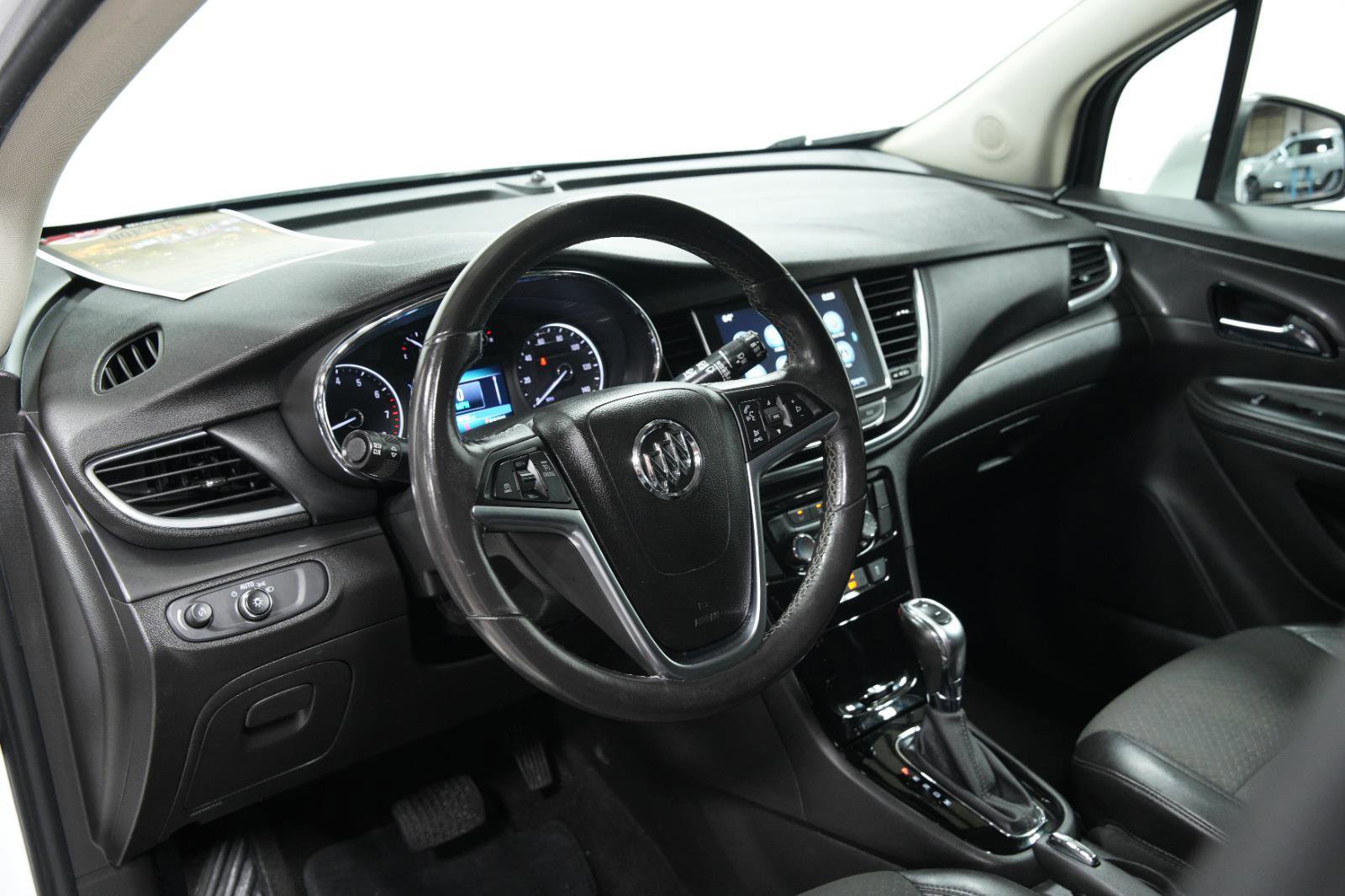 Used 2020 Buick Encore Preferred image 25