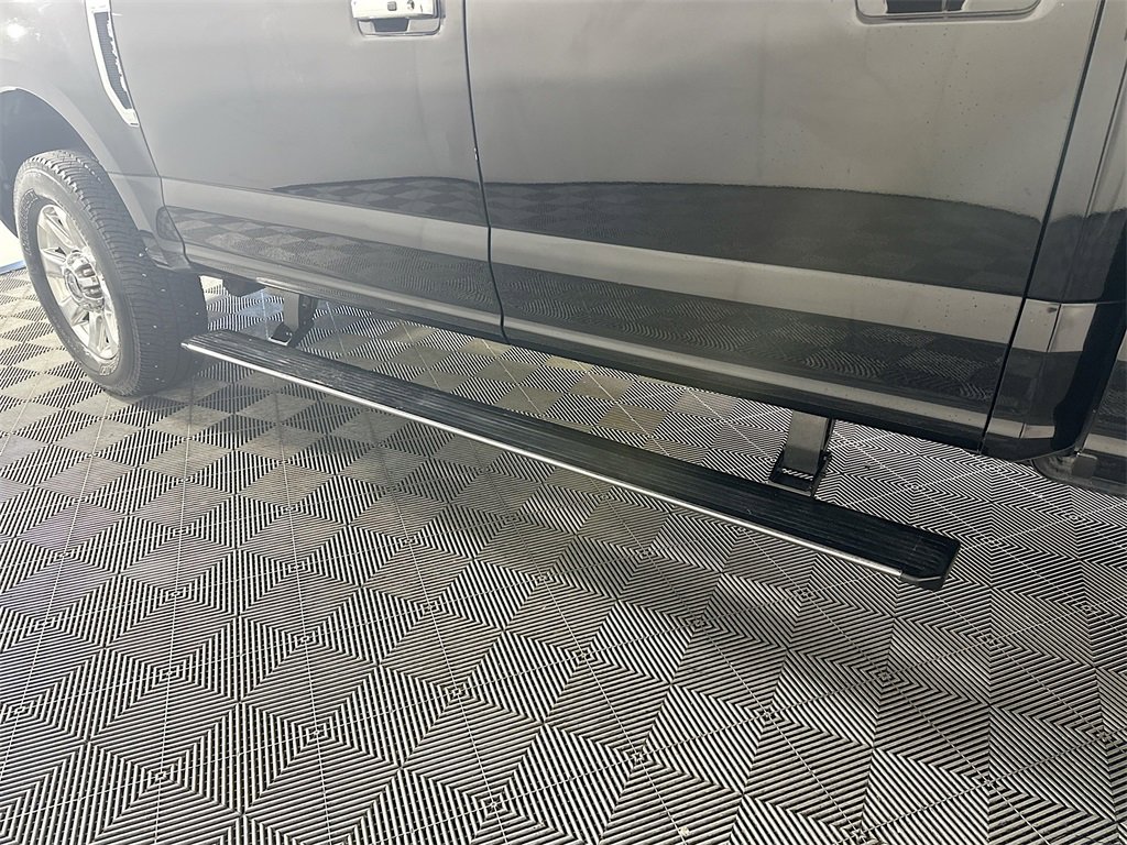 Used 2019 Ford F250 Platinum w/ FX4 Off-Road Package image 38