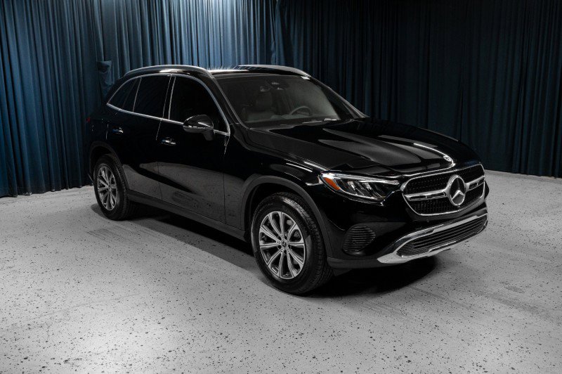 Certified 2026 Mercedes-Benz GLC 300 4MATIC image 3