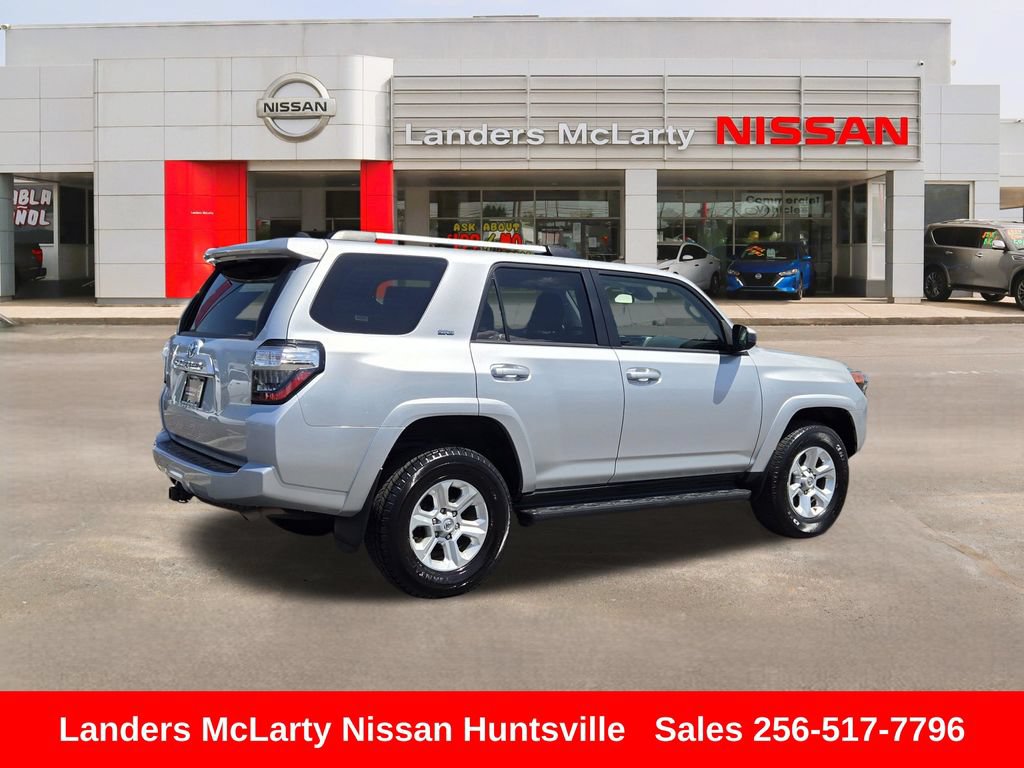 Used 2024 Toyota 4Runner SR5 AWD/4WD video 3