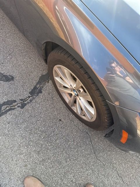 Used 2018 BMW 320i Sedan w/ Convenience Package image 5