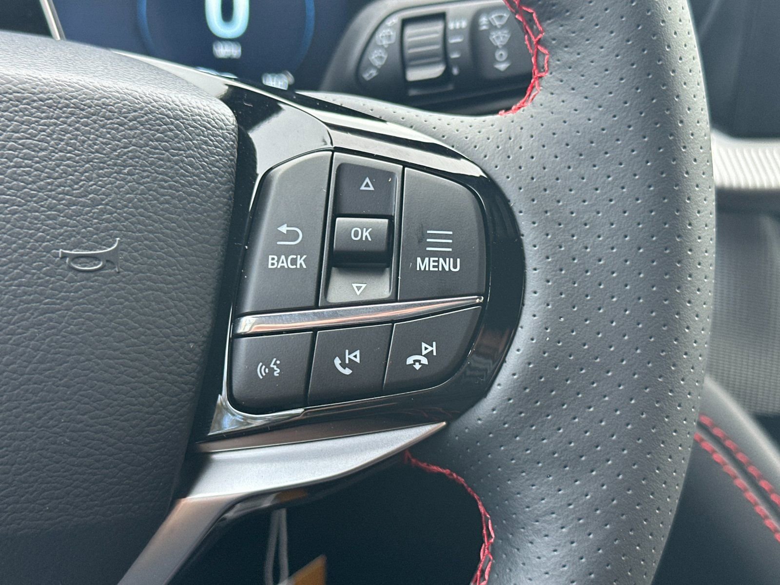 New 2026 Ford Explorer ST-Line w/ ST-Line Street Pack image 29