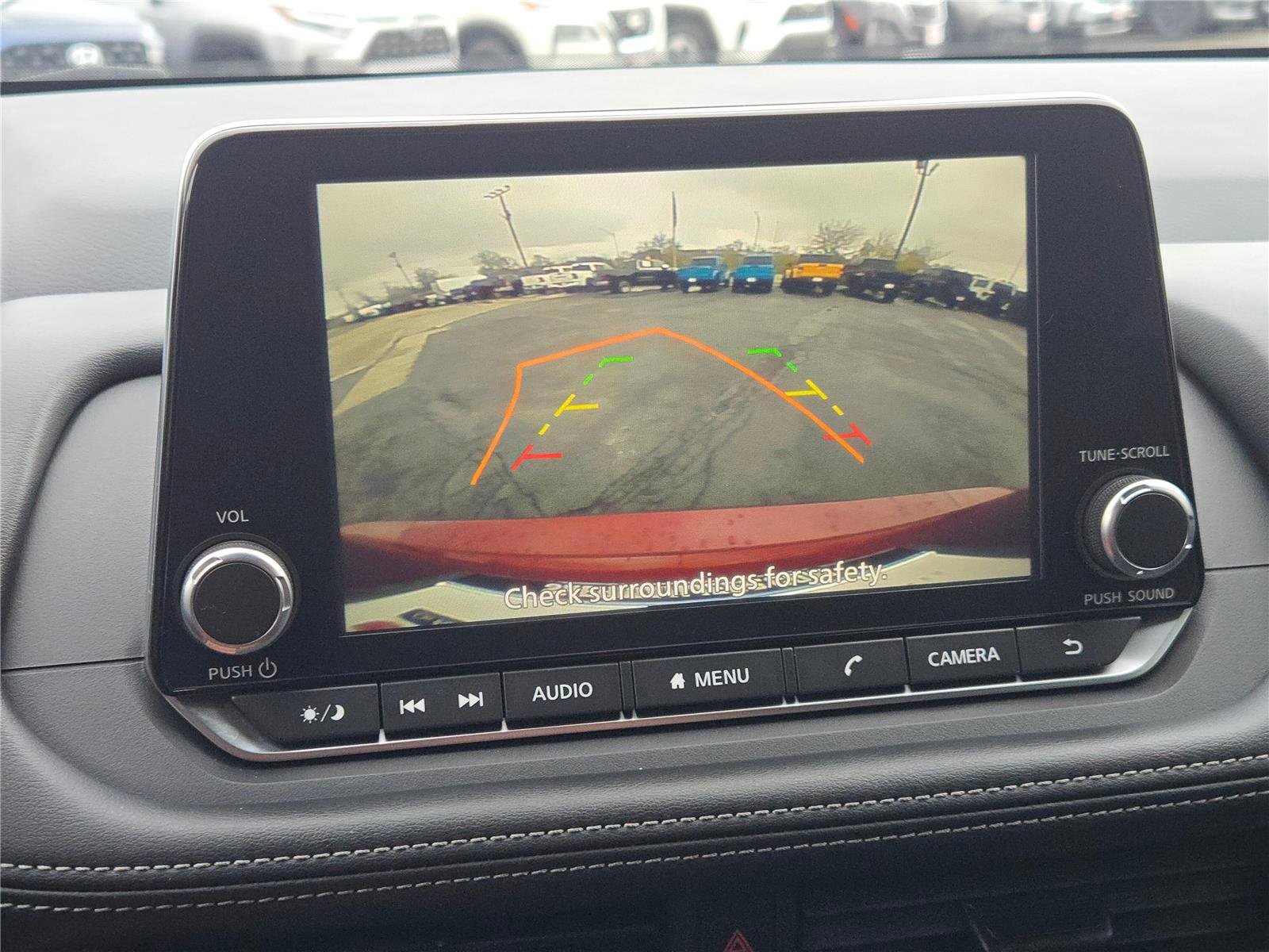 Used 2024 Nissan Rogue S image 28