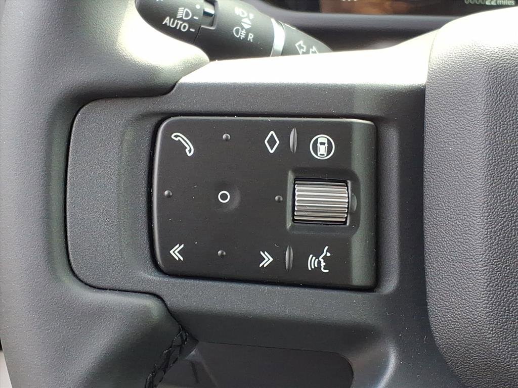 New 2026 Land Rover Defender 110 X-Dynamic SE image 16