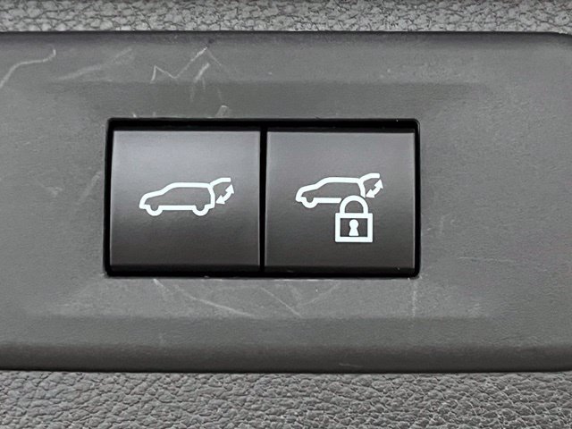 Certified 2024 Toyota Grand Highlander AWD image 16