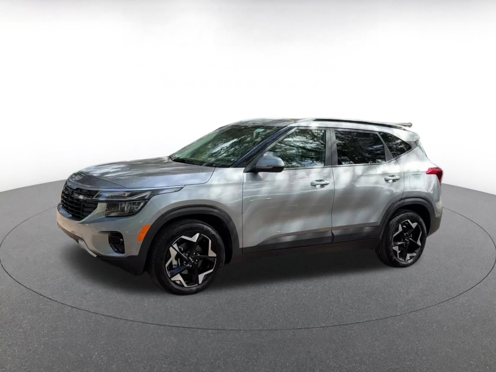 Used 2025 Kia Seltos S image 8