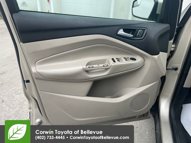 Used 2018 Ford Escape SE w/ SE Sync 3 Package AWD/4WD image 18