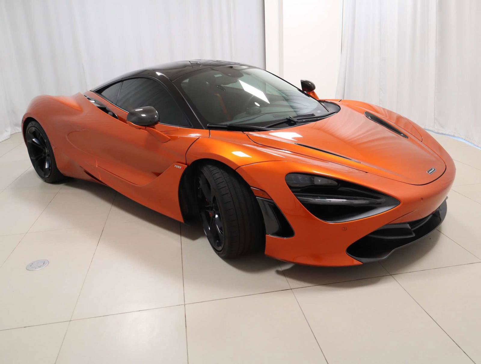 Used 2019 McLaren 720S Luxury RWD image 7