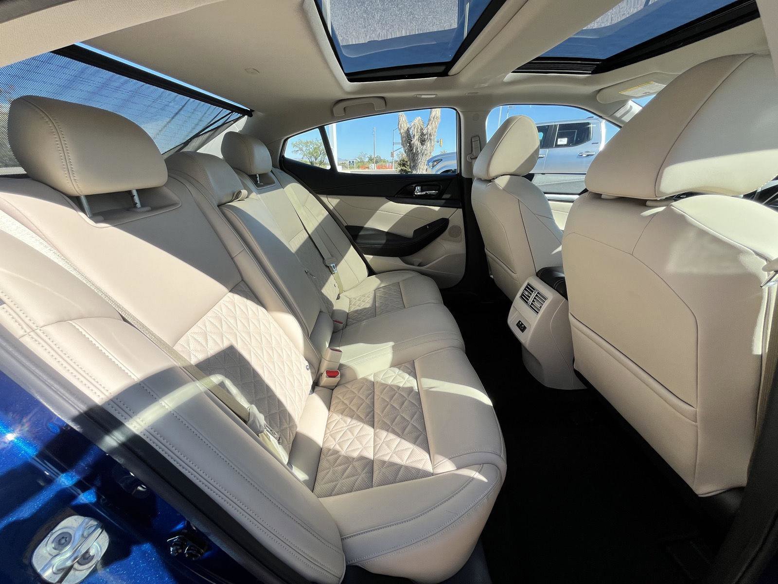 Used 2021 Nissan Maxima Platinum w/ Sport Mat Group image 22