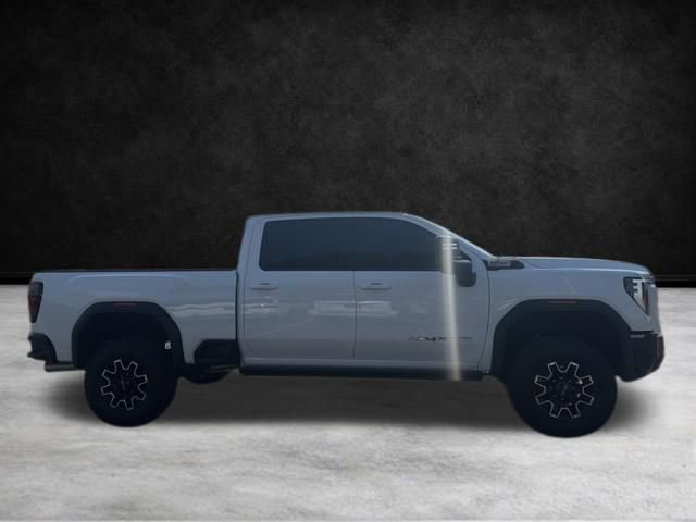 Used 2026 GMC Sierra 2500 AT4X AWD/4WD image 4