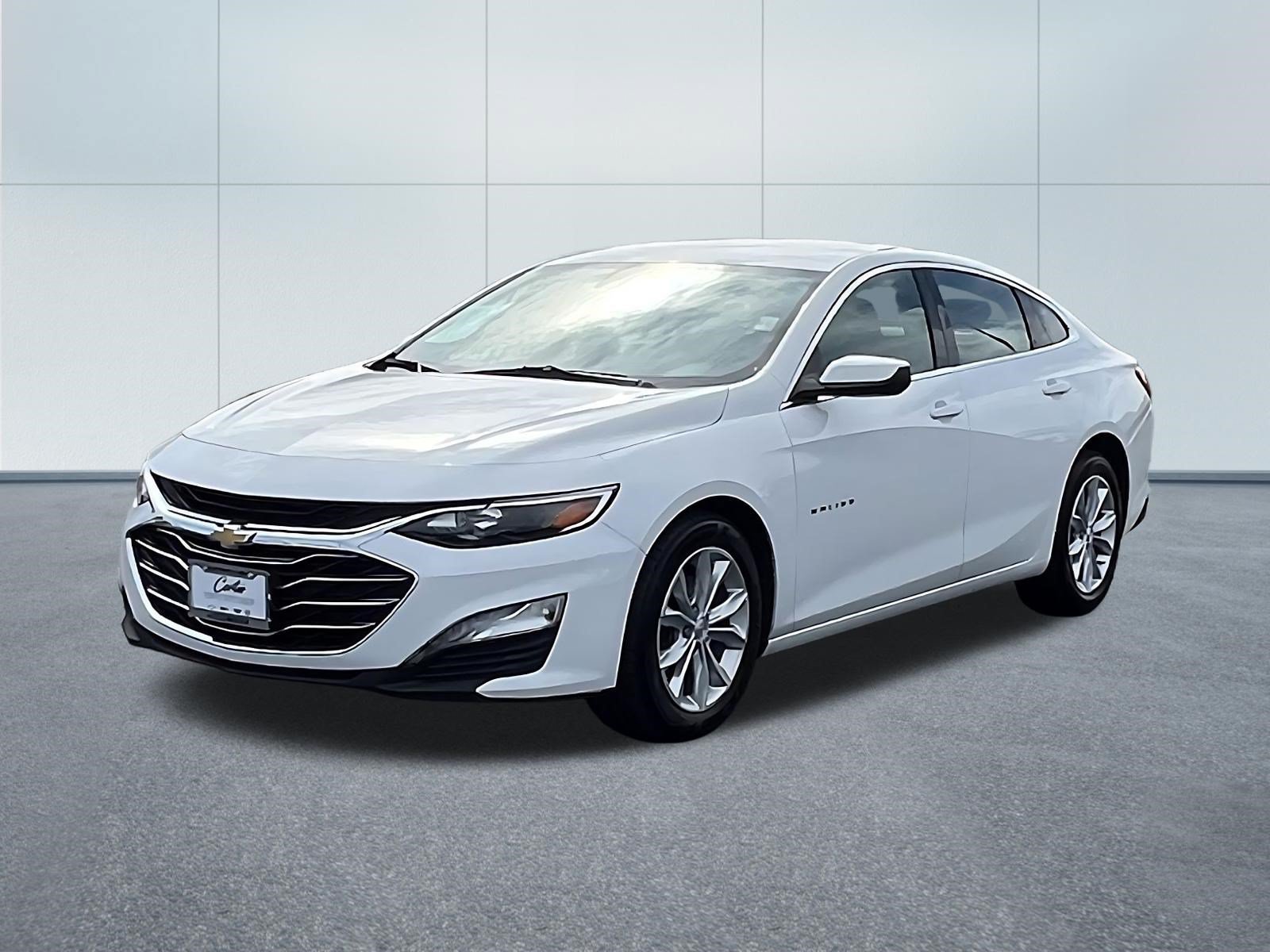 Used 2025 Chevrolet Malibu LT FWD image 3